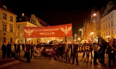 mroz3 - #wroclaw z wczorajszego pochodu upamiętniajacego 17 wrzesnia

#onr #narodowcy...