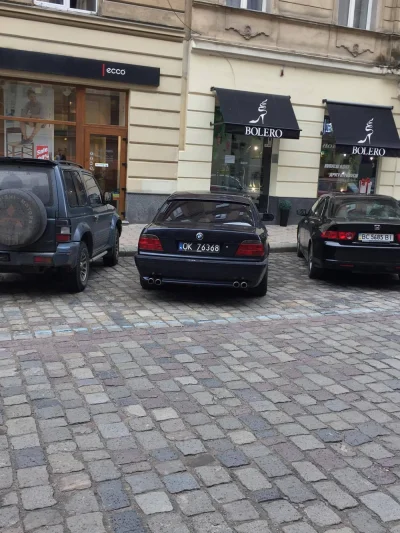 Czokolad - Kolega zrobił ostatnio na Ukrainie zdjęcie takiego BMW ( ͡° ͜ʖ ͡°)
SPOILE...