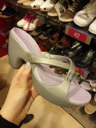 Shyvana - Jezu czo znalazlam xD
 #crocs #humorobrazkowy #modadamska #heheszki #tkmaxx