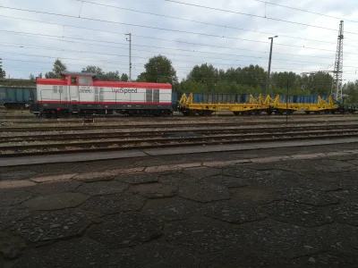 bemol14 - Stonka w malowaniu TrainSpeeda z ciekawymi plkowskimi platformami. 

#sm4...
