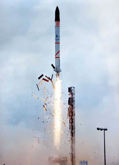 d.....4 - Start rakiety Diamant BP4.

6 lutego 1975

#kosmos #rakiety #diamant #kosmi...