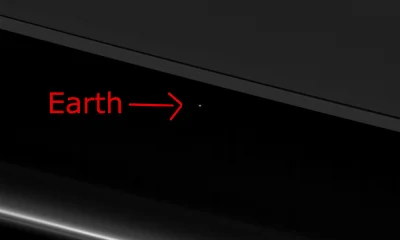 apocryph - @RETROWIRUS: @Altru: to jest ponoć fotka ziemi z sondy Cassini spod Saturn...