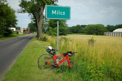 metaxy - Znaki są dla mnie niemiłe... A ja sobie tylko śpiewam z nudów.

#metaxynarow...