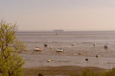 rafikp - Ujście Tamizy do Morza Północnego. Leigh-on-Sea, Essex, Anglia.
#mojezdjeci...