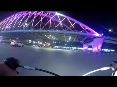 krabat - Podrzucam kolejne nagranie z Wietnamu ;)
#szosa #rower