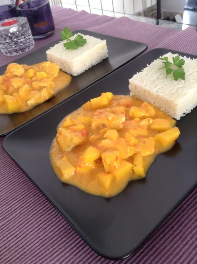 tusiatko - #gotujzwykopem #curry #pokazobiad

Curry z kurczakiem i mango. No i gotowa...