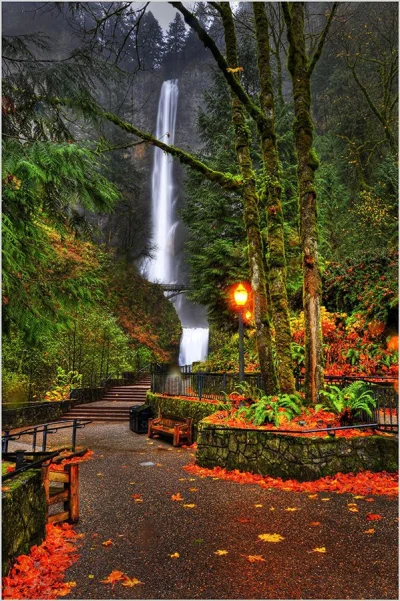 Sensitive - Wodospad Multnomah, Oregon, USA


 To jeden z najpiękniejszych cudów natu...