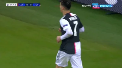 Minieri - Ronaldo, Bayer Leverkusen - Juventus 0:1
#golgif #mecz #ligamistrzow #juve...