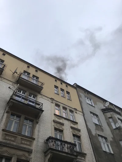 m.....x - I cyk zgłoszenie na straż miejska

#smog #katowice #konfidenci