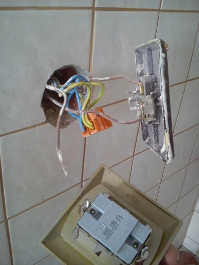 ixyz - #elektryka #mieszkanie #remont #kable #wlacznik jak to podlaczyc? Pod nowe gni...