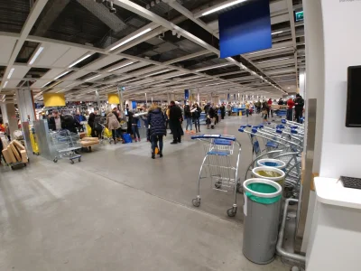 marcel_pijak - Ikea w sobote o 14.40. 15 kas z kolejka 10 m każda... #krakow