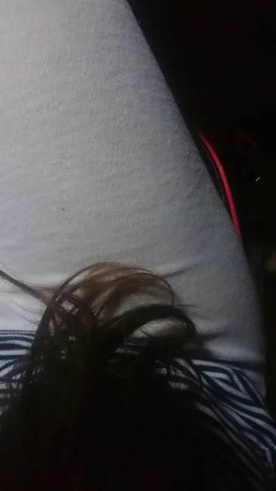 Siaa - @Nivele Mam długie włosy i siedzę w piżamce, zboczuszku (✌ ﾟ ∀ ﾟ)☞,