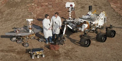 Przyglup - Porównanie łazika Curiosity z poprzednikami. Średnica koła najnowszego łaz...