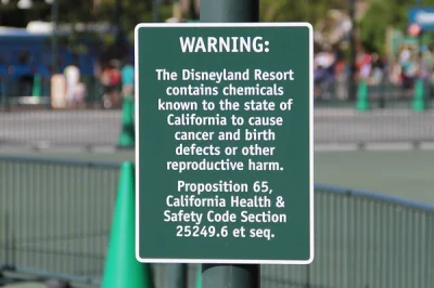 msichal - W Kaliforni, to chyba z połowa związków chemicznych wymaga ostrzeżenia i ja...