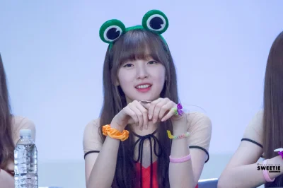 K.....o - #arin #ohmygirl 
#koreanka