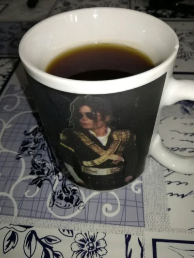 K.....w - #herbata w kubku z Królem n dobry początek dnia. 
#dziendobry #teatime