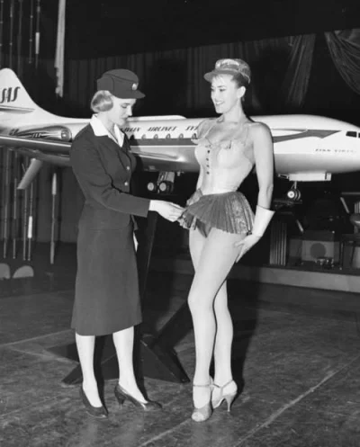 npwjsn - Stroje dla stwardess Scandinavian Airlines w 1964.
Niestety - niezaakceptow...