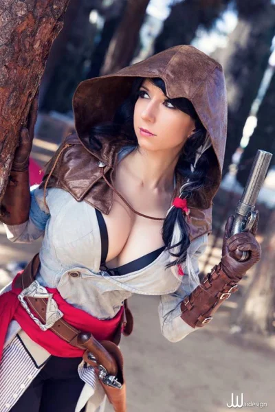 LOLGZcom - #cosplay #assassinscreed 
SPOILER