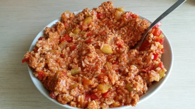 pestis - 1015 kcal

b: 72,5 g
t: 41,3 g
w: 85,9 g

- lekarze z bulgur 

[ #go...