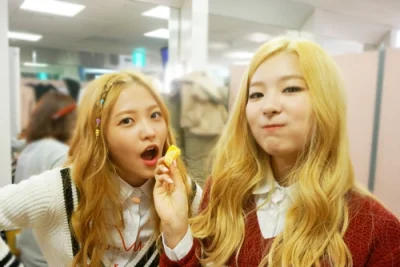 K.....o - #yeri #seulgi #redvelvet 
#koreanka