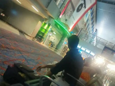 pioszub666 - #nocnazmiana na lotnisku w Dubaju #podroze #swiat