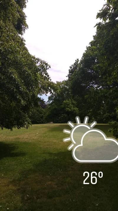 keira - Uwielbiam parki w Wielkiej Brytanii (｡◕‿‿◕｡)

W szczególności w taką pogodę. ...