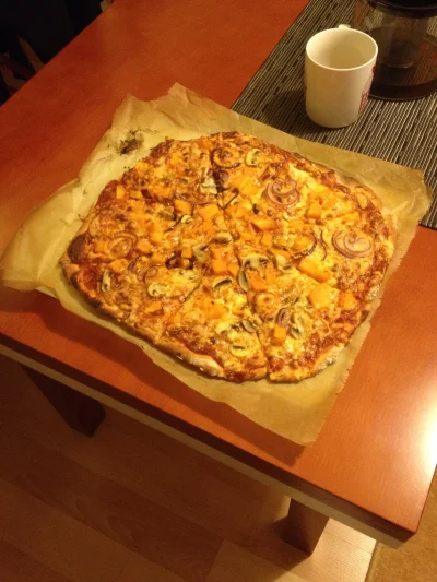 analogowy_dzik - Jestem geniuszem domowej pizzy. imperatorem piekarnika

#pizza #gotu...