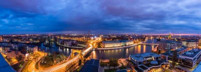 mlulek - Klasyczna już można powiedzieć panorama z Manhattanu na #wroclaw, mi nie znu...