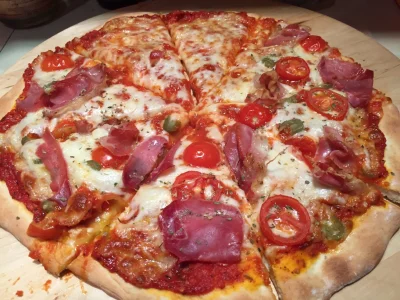 L3stko - Domowa #pizza z kamienia to nadpizza a kto uważa inaczej ten dupa cicho. #os...
