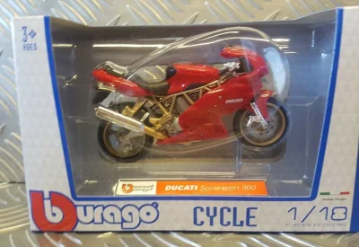 W.....a - @KozakCzerwony: Burago i Maisto robiło takie modele motocykli/aut... mało t...