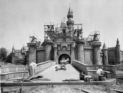 N.....h - Budowa Disneylandu
#fotohistoria #1954