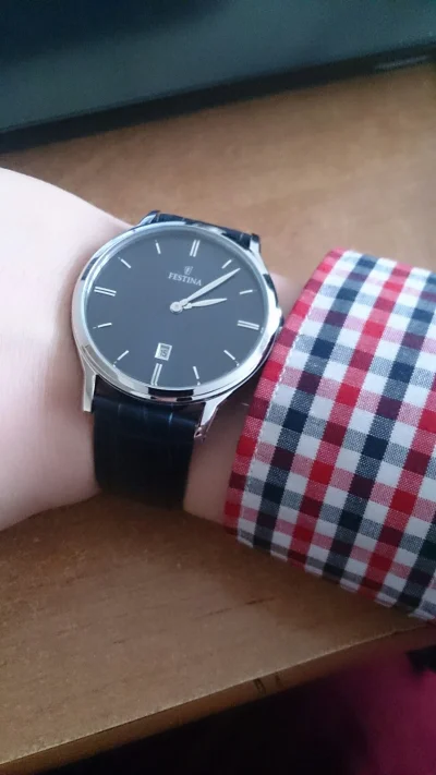 Bratkello - Mirki kupiłem swój pierwszy zegarek. Festina 16745, kolor granatowy. Ceni...
