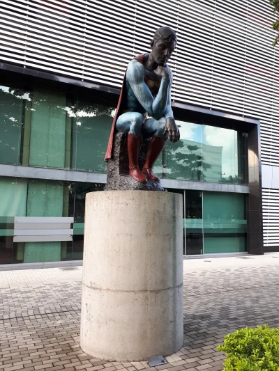 olszus - pomnik Supermana w Medellin (Kolumbia). 

Podobno w Medellin było prawo (p...