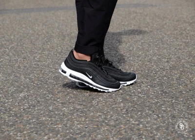 MlodyDzi - @MlodyDzi: 
Cdg czy air max 97 ?