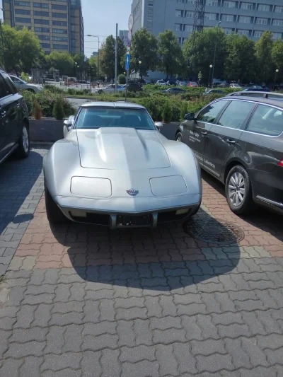 Admiinistrator - Patrzcie jakie cudeńko pod Plazą stoi #samochody #carboners #carspot...