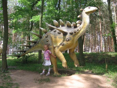 bobiko - Moja siostrzenica w Parku Dinozaurów w Rogowie (trasa #poznan - #bydgoszcz, ...