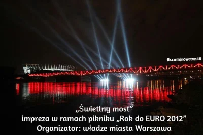 LaPetit - Świetlny pomnik w Warszawie.

#hgw #warszawa #świetlnypomnik #smoleńsk #p...