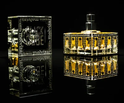 KaraczenMasta - 93/100 #100perfum #perfumy

Ramon Molvizar - Black Cube (2010,EdP)
...