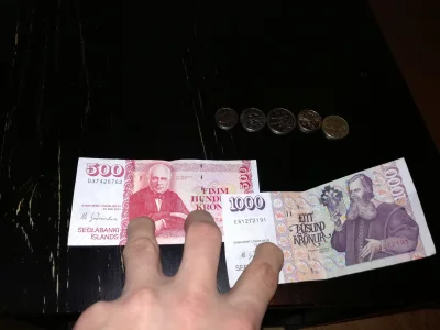 S.....m - @Szolim: jako bonus moje paluchy i dwa banknoty