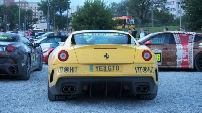 superduck - Ferrari 599 GTO (2010-2011)
6,0 V12 670 KM
0-100 km/h - 3,3 s

Czyli odch...