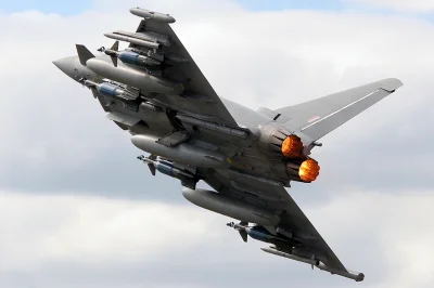 Kotke - Co te Ruskie?
 Brytyjczycy poderwali w powietrze swoje myśliwce Typhoon, gdy ...