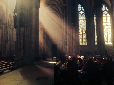 svart - Katedra w Kolonii - wygląda trochę jak Hogwart xd, zdjęcie zrobione telefonem...