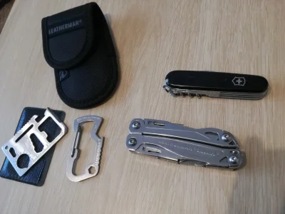 p.....8 - moje "zabawki". victorinox ma 7 lat, leatherman kilkanaście tygodni. 

Sc...