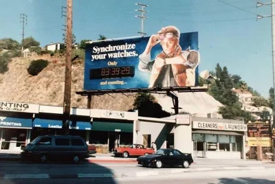 sIcKwOrLd - Billboard odliczający do premiery filmu "Back to the Future" LA 1989
#ba...