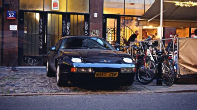 superduck - Porsche 928 GTS (1992–1995)
5.4l V8 35 KM
0-100km/h - 5,7s

#carspott...