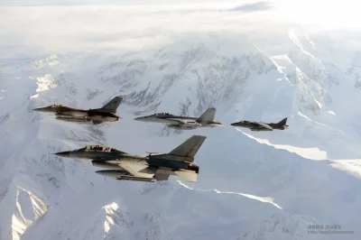 srgs - KF-16, F-16CM, EA-18, AV-8B

http://i.imgur.com/KSxsbkW.jpg

więcej

#aircraft...