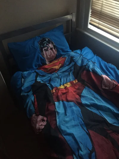 Gollumus_Maximmus - Nawiedził cie #superman dobrego snu! Wyśpij się by pracować na sw...