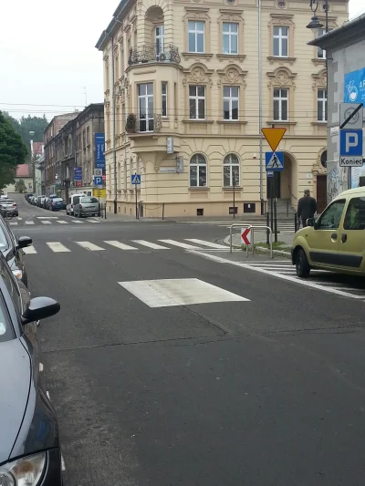 mdmkarma - Niedawno na krakowskim Podgorzu zaczely pojawiac sie takie znaki poziome. ...