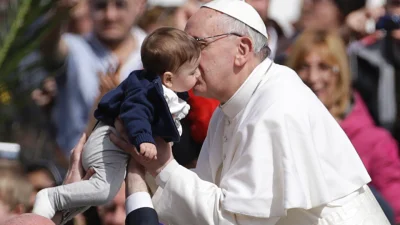 i.....r - @micholek: papież na paradzie o legalizację pedofilii