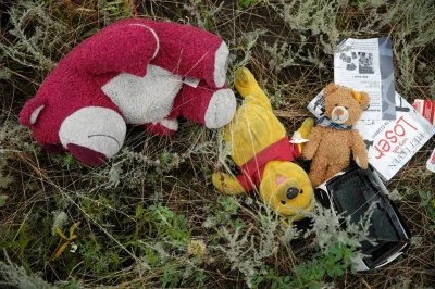 haes82 - Zabawki znalezione w szczątkach Boeinga w Ukrainie - nie wiem jak wam, ale m...